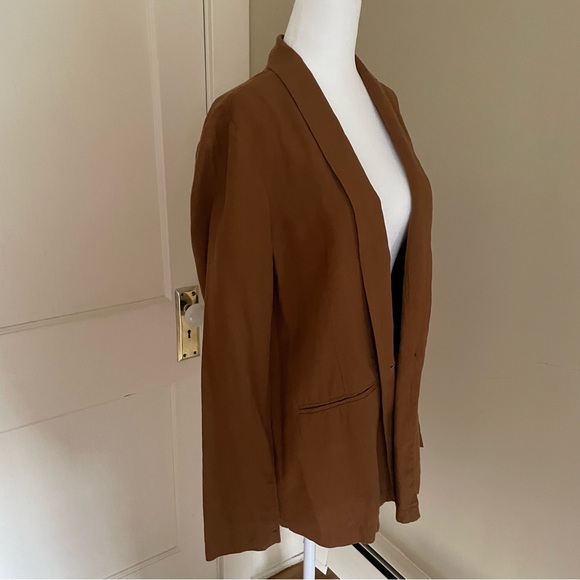 Old Navy Linen-Blend Relaxed Blazer - Picture 2 of 11